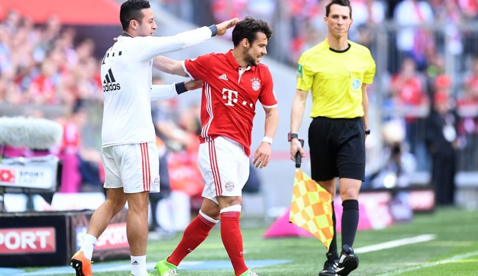 Thiago, Juan Bernat, FC Bayern München - SV Darmstadt, C: Lennart Preiss/Bongarts/Getty Images